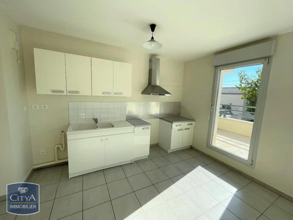 Appartement à louer 3 pièces 67.97m² Chenôve (21300)