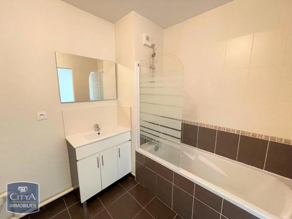 Appartement à louer 3 pièces 67.97m² Chenôve (21300)