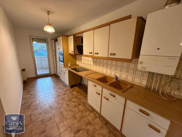 Appartement à louer 4 pièces 83.24m²