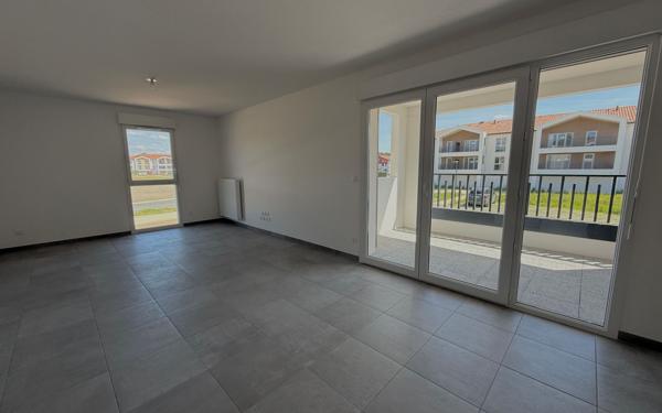 Appartement à louer    3 pièces •  Saint-Vincent-de-Tyrosse