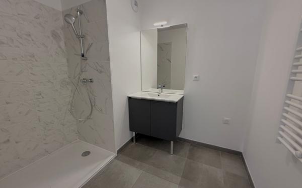 Appartement à louer    3 pièces •  Saint-Vincent-de-Tyrosse