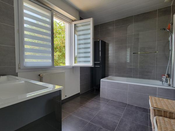 Mérignac - Maison 7 pièces 160 m² avec sous sol de 90 m²