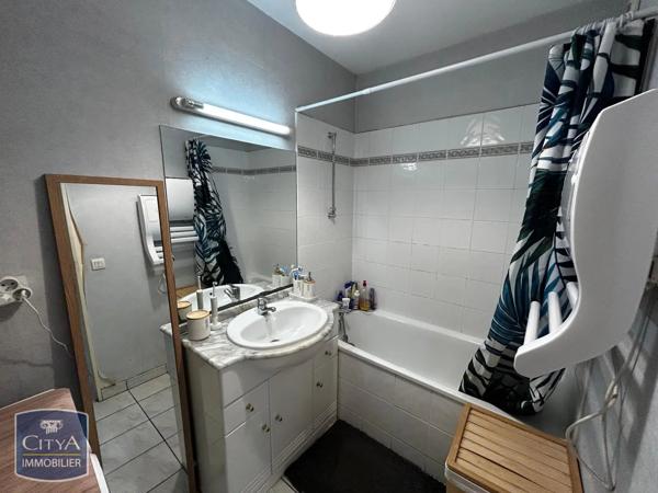Appartement à louer 2 pièces 47.54m² Mont-de-Marsan (40000)