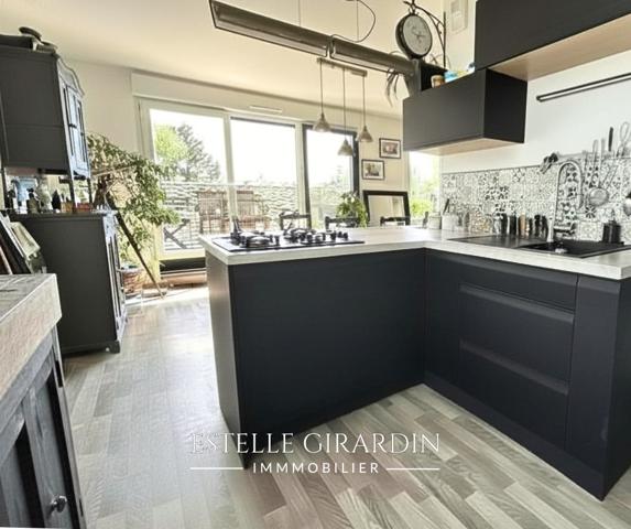 Appartement T4 - Dernier étage - Nantes Cardo