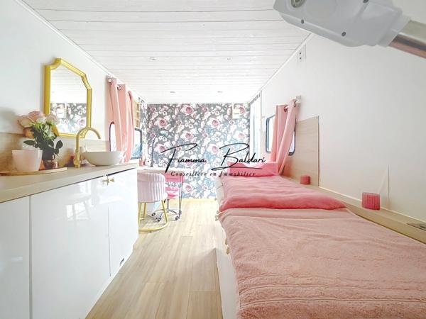 À Vendre, salon esthétique itinérant, Bastia, Haute-Corse (20)