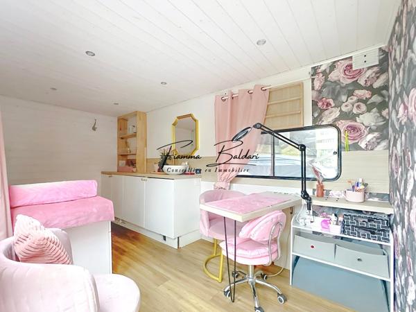 À Vendre, salon esthétique itinérant, Bastia, Haute-Corse (20)
