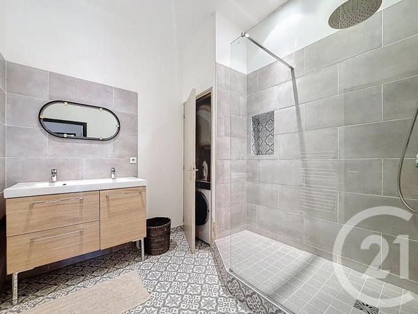 Appartement T4 à vendre  4 pièces - 67,35 m 2   TARASCON  - 13