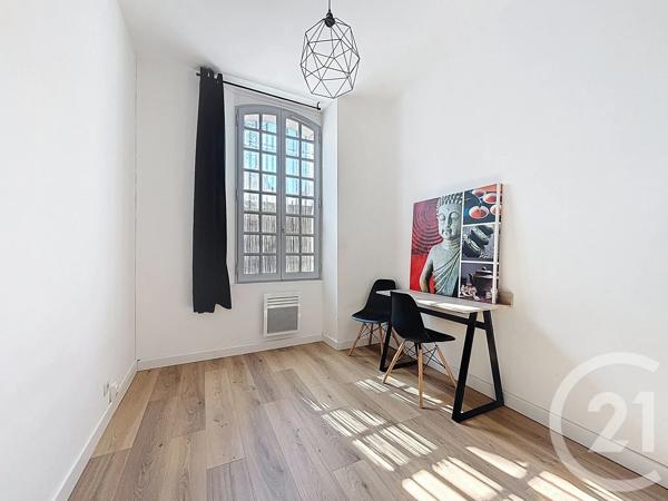 Appartement T4 à vendre  4 pièces - 67,35 m 2   TARASCON  - 13