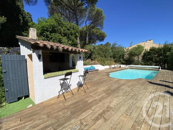 Maison à vendre  5 pièces - 183 m 2   LES ISSAMBRES  - 83