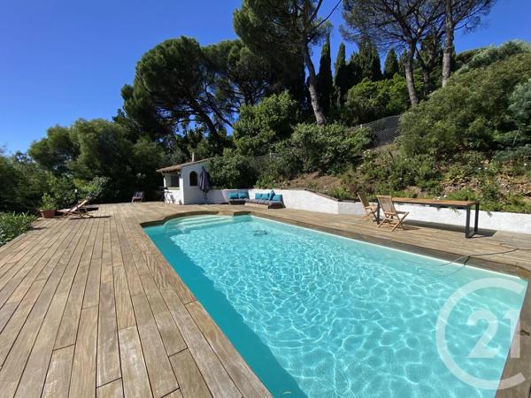 Maison à vendre  5 pièces - 183 m 2   LES ISSAMBRES  - 83