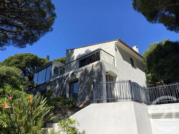 Maison à vendre  5 pièces - 183 m 2   LES ISSAMBRES  - 83