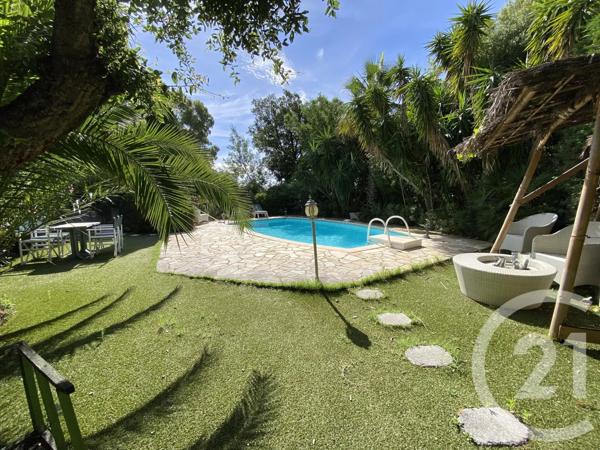 Maison à vendre  5 pièces - 183 m 2   LES ISSAMBRES  - 83