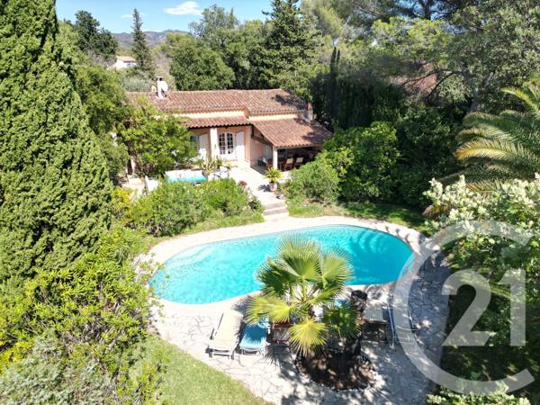 Maison à vendre  5 pièces - 183 m 2   LES ISSAMBRES  - 83