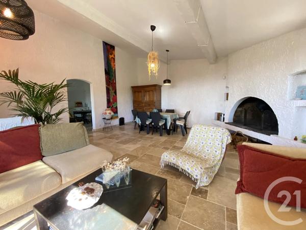 Maison à vendre  5 pièces - 183 m 2   LES ISSAMBRES  - 83