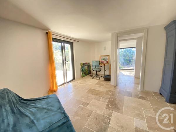 Maison à vendre  5 pièces - 183 m 2   LES ISSAMBRES  - 83