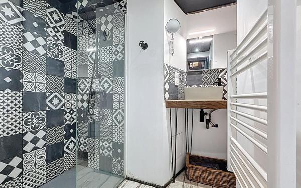 Appartement à vendre    3 pièces • 73 m2 Ajaccio