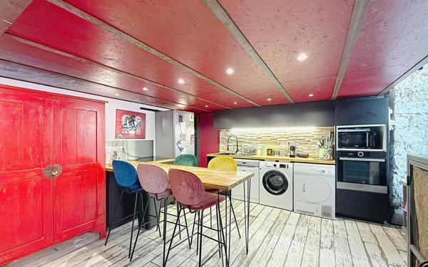 Appartement à vendre    3 pièces • 73 m2 Ajaccio