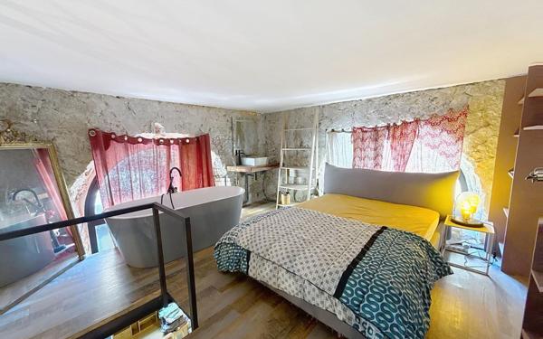 Appartement à vendre    3 pièces • 73 m2 Ajaccio