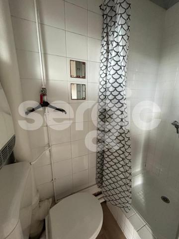 Location 1 Pieces 17 80000 Amiens 25 0526 01 0002