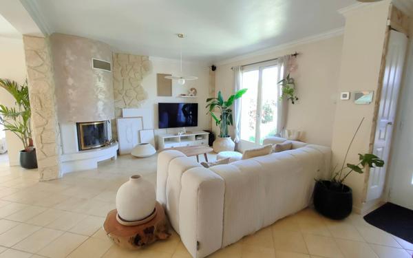 Maison à vendre    6 pièces •  Rozay-en-Brie