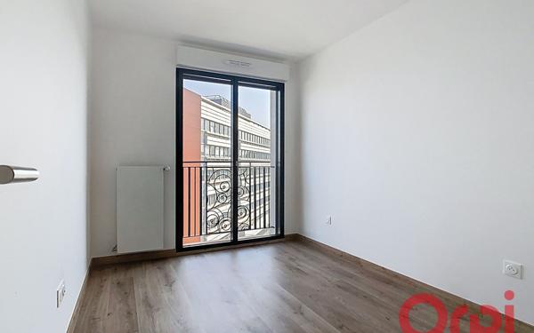 Appartement à louer    4 pièces • 83,80 m2 Clamart