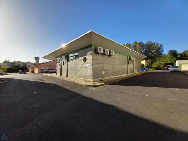 THIERS 63300 Local commercial 225m²