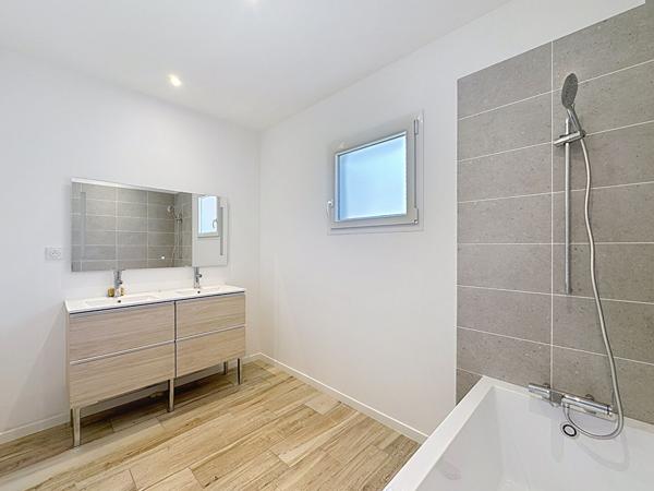 grande Maison plain pied à vendre Monclar de Quercy 3 chambres, garage