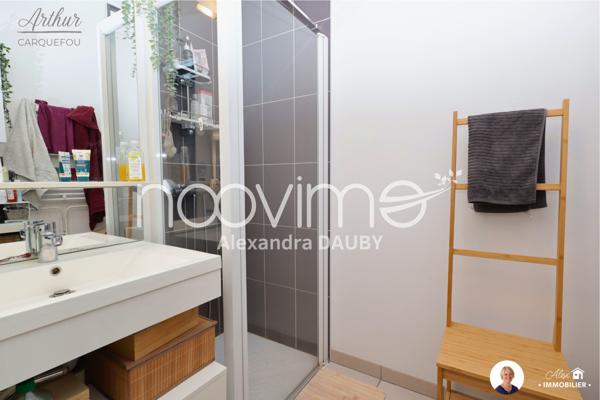 [Arthur] Bel appartement T3 lumineux avec balcon et stationnements