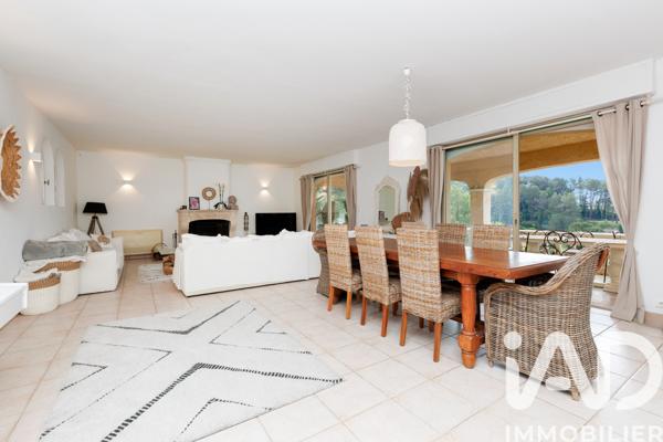 Maison à vendre 6 pièces 203 m² Pégomas