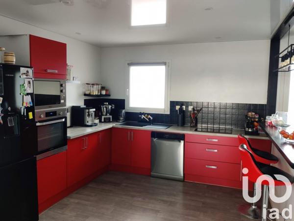 Triplex 4 pièces de 106 m² à Mellac (29300)