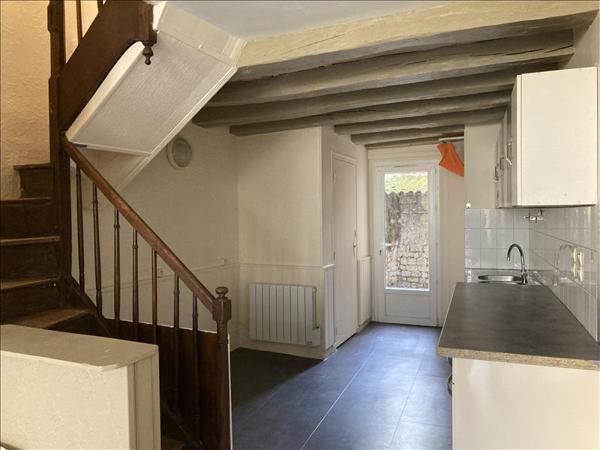 Immeuble à vendre |  Saint-Jean-d'Angély |  222 m²