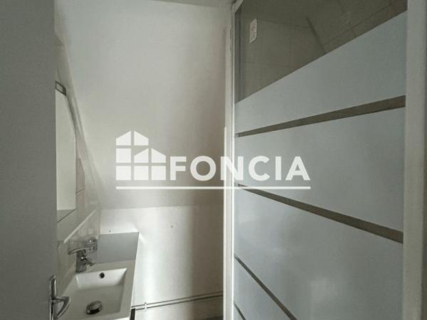 Location Studio 21.29 m² - 53 RUE DU MOULIN Charleville Mezieres 08000