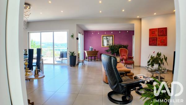 Maison à vendre 7 pièces 232,83 m² Saint-Étienne