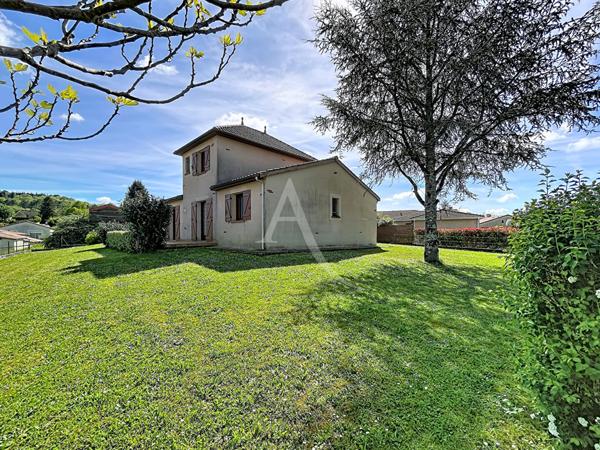 Maison Prayssac 5 pièce(s) 104 m2
