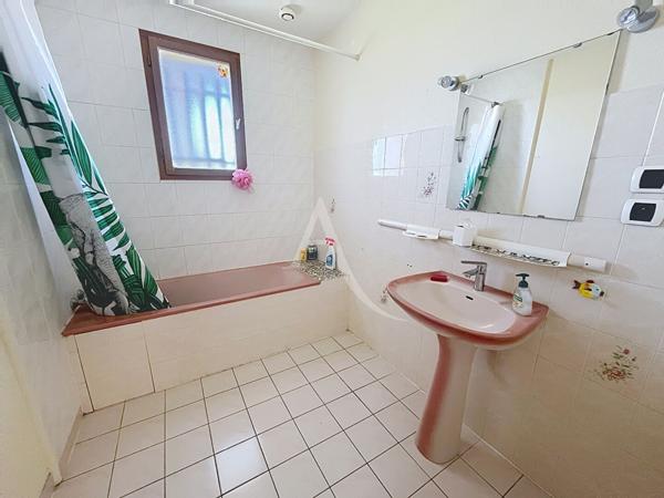 Maison Prayssac 5 pièce(s) 104 m2