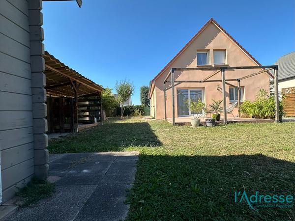 Maison Individuelle 4 chambres quartier gendarmerie Rinderacker