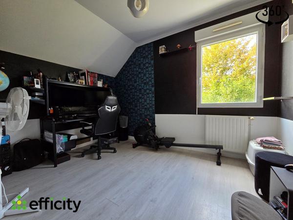 Maison
         6 pièces
        - 115 m² 372 900 € *
