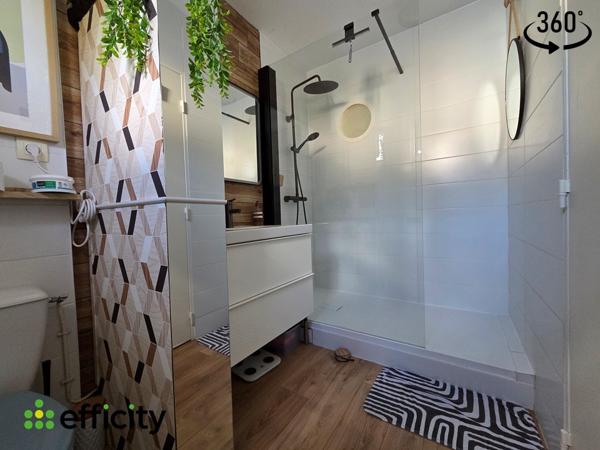 Maison
         6 pièces
        - 115 m² 372 900 € *