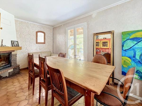 Maison à vendre  4 pièces - 91 m 2   JUVIGNAC  - 34