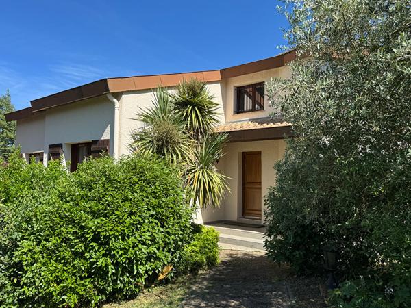 Maison L Isle Jourdain de type T5