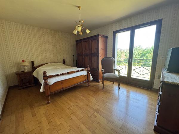 Maison L Isle Jourdain de type T5