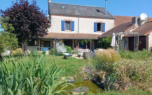 Maison à vendre    6 pièces •  Saint-Léger-Magnazeix