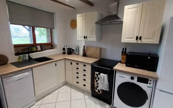 Maison à vendre    6 pièces •  Saint-Léger-Magnazeix