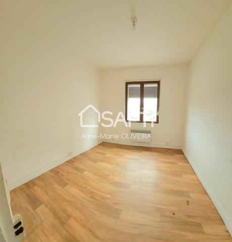 Maison de 7 pièces avec 5 chambres, cour , garage avec atelier, jardin proche commodités + projet d'embelissement réalisé par agence.