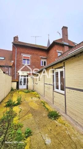 Maison de 7 pièces avec 5 chambres, cour , garage avec atelier, jardin proche commodités + projet d'embelissement réalisé par agence.