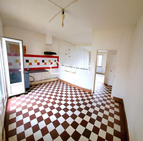 Maison de 7 pièces avec 5 chambres, cour , garage avec atelier, jardin proche commodités + projet d'embelissement réalisé par agence.