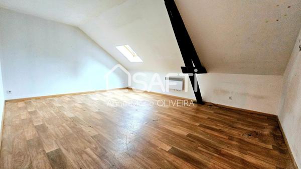 Maison de 7 pièces avec 5 chambres, cour , garage avec atelier, jardin proche commodités + projet d'embelissement réalisé par agence.