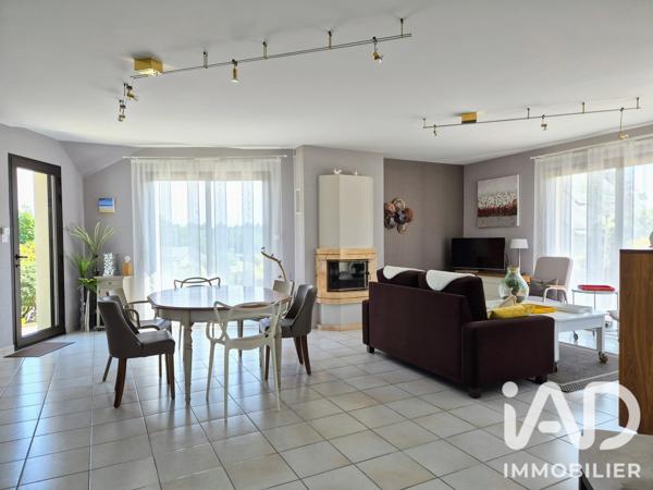 Maison à vendre 6 pièces 157 m² Fougères