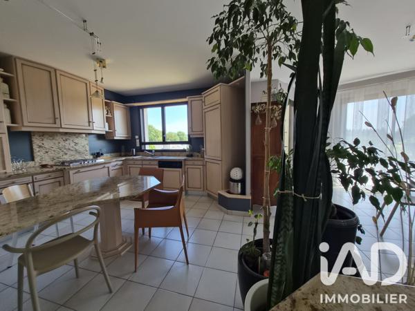 Maison à vendre 6 pièces 157 m² Fougères
