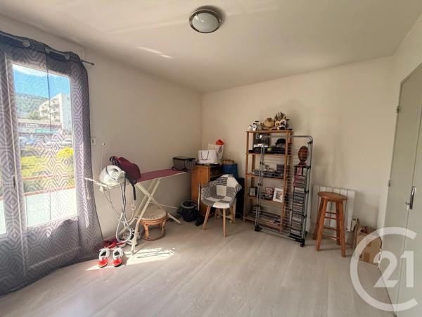 Appartement F4 à vendre  4 pièces - 74,89 m 2   ANNONAY  - 07